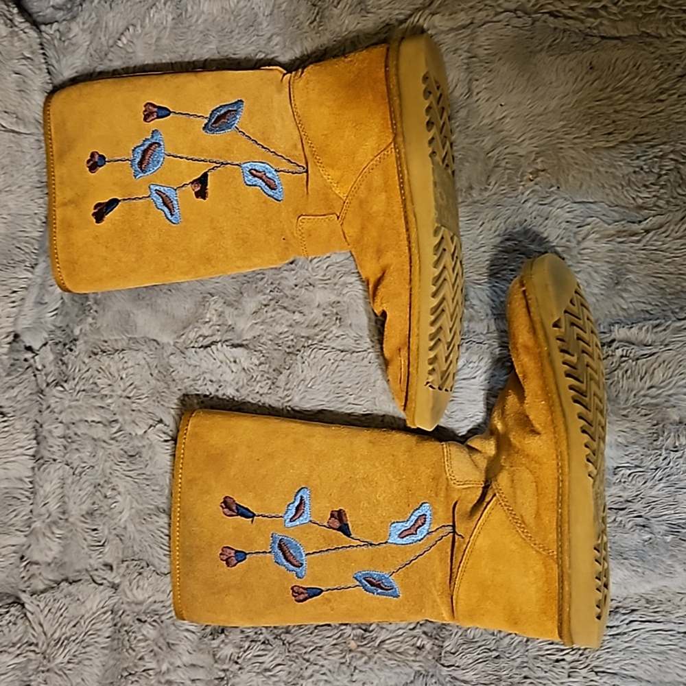 Uggs boots